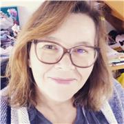 10 ans d'enseignement en classe primaire et secondaire et 5 ans d'expérience dans les cours particuliers